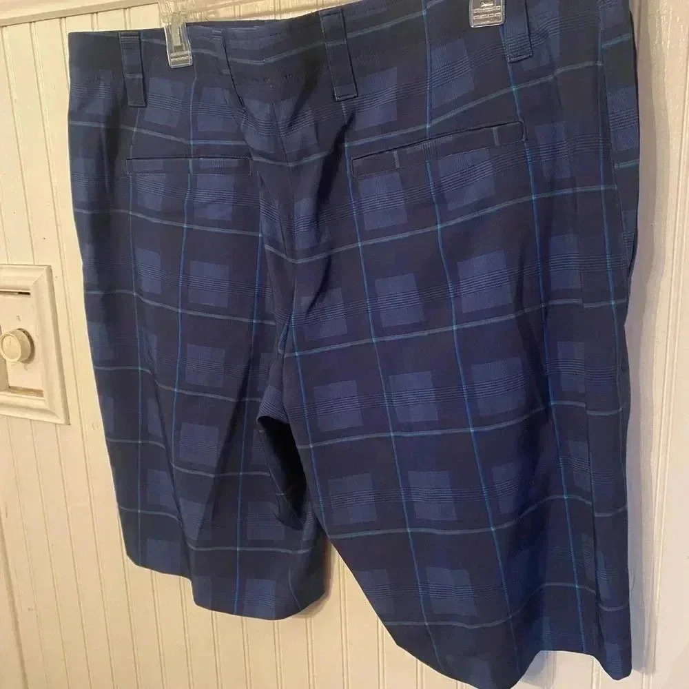 Like new Callaway golf shorts - Picture 2 of 4